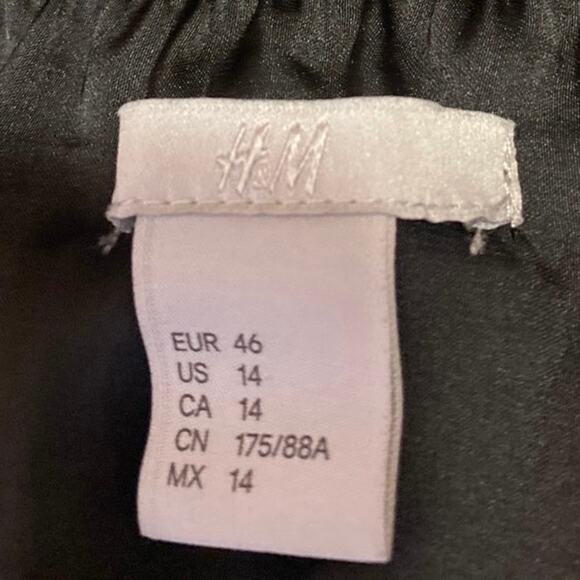 H&M Women's Black White Silky Satin Pleated Elastic Waist Midi A-Line Skirt 14 - Picture 5 of 6